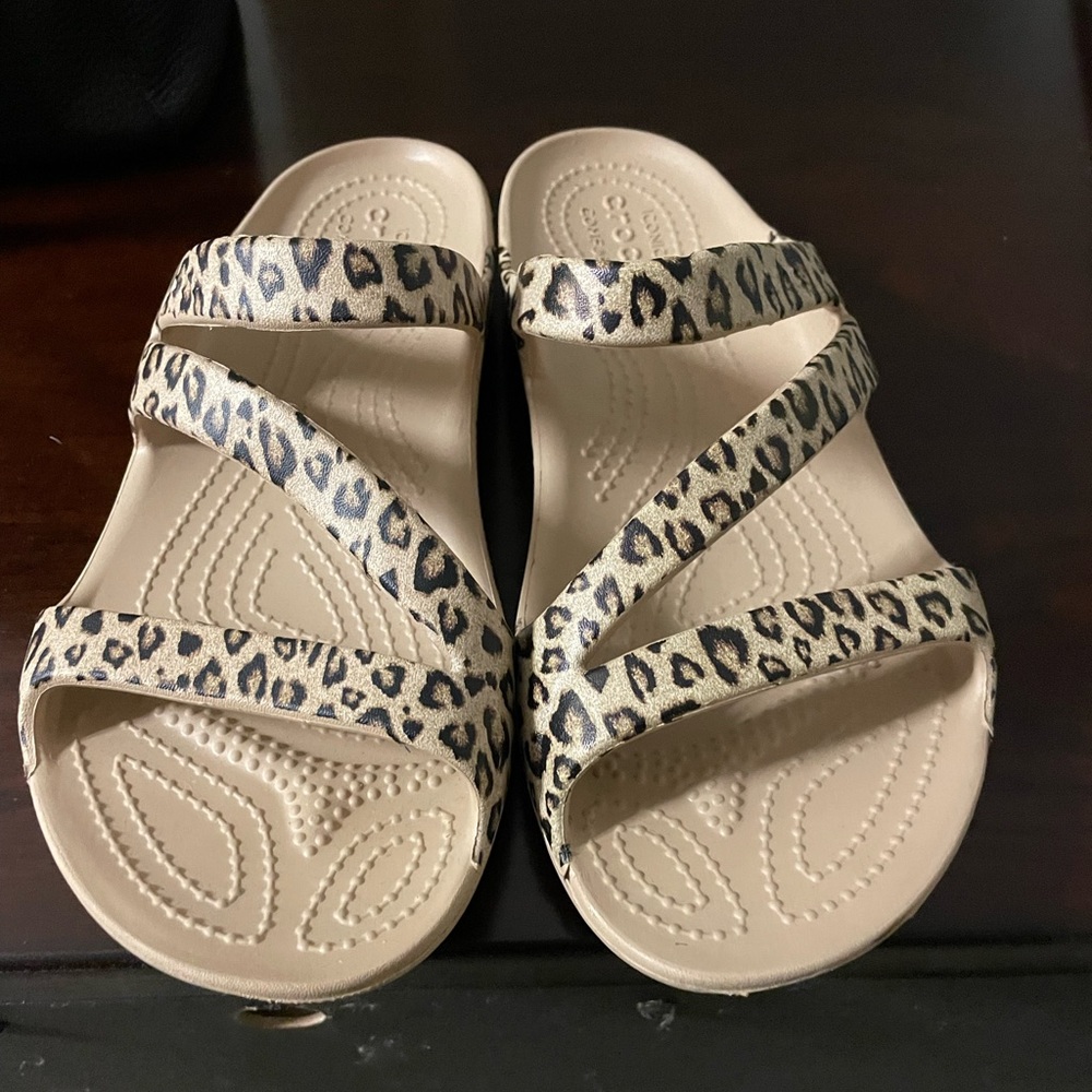 Confortable crocks - Picture 1 of 3